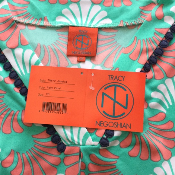 💼🗂Tracy Negoshian 1/2 sleeved V-neck blouse - Picture 6 of 8